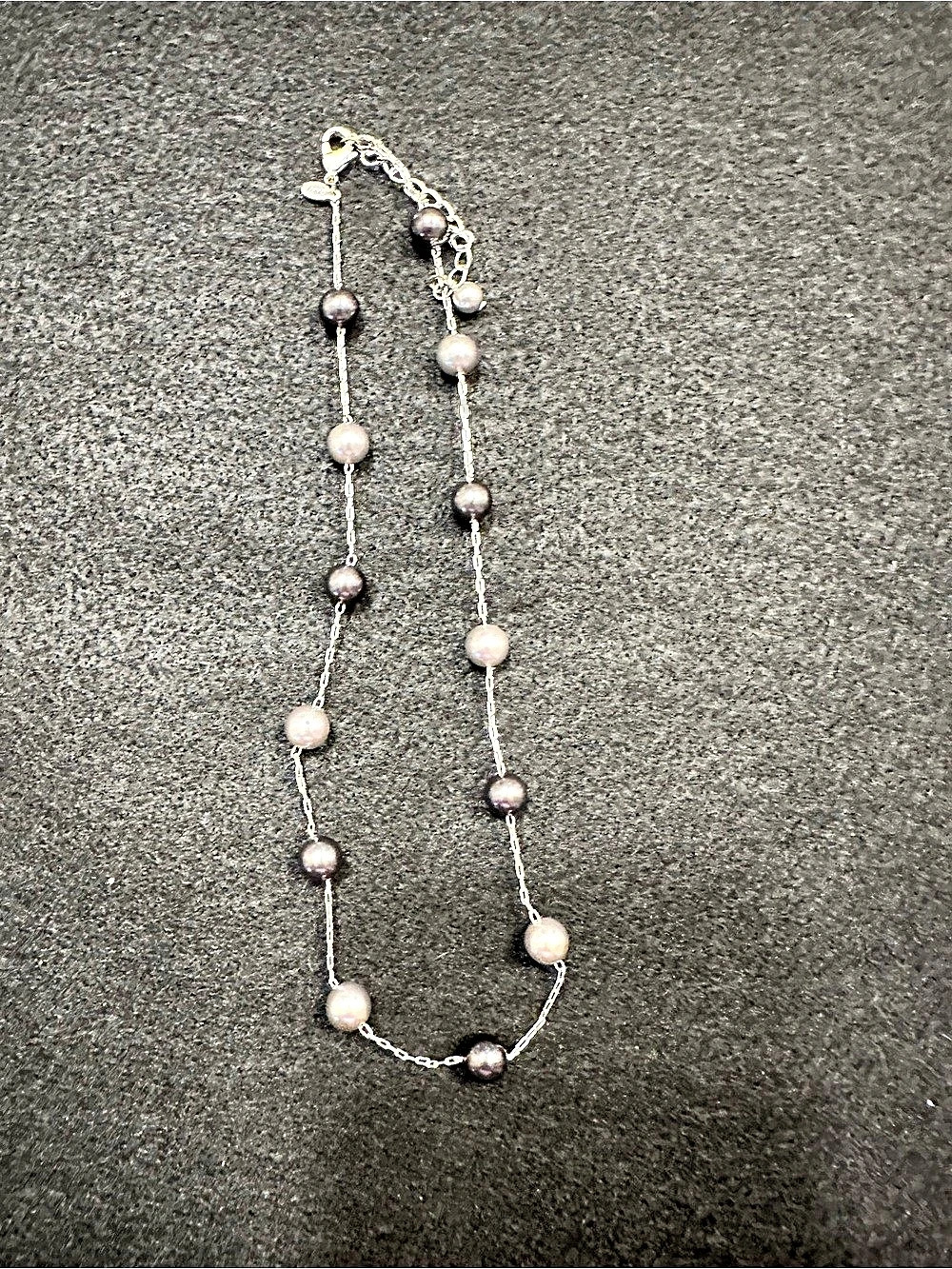Beaded Necklace in Gray & White